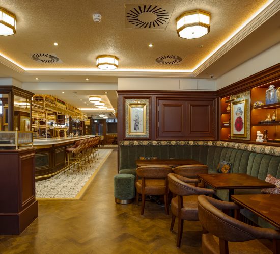 Mercantile Hotel & Bar Main Bar 2